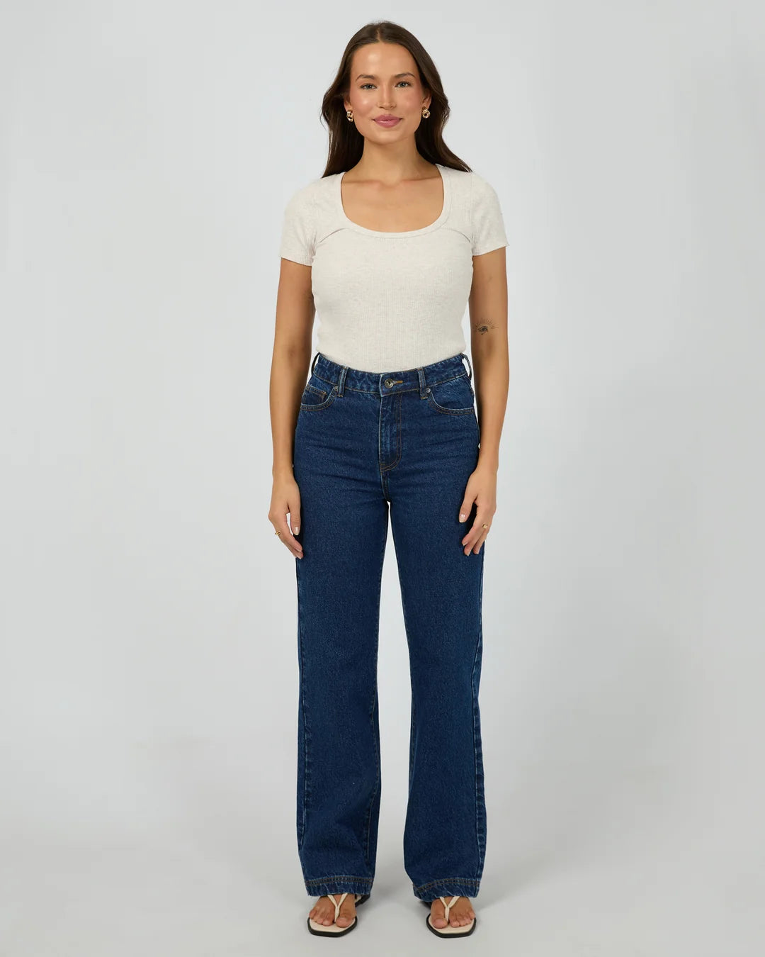 Mia Tee Oatmeal
